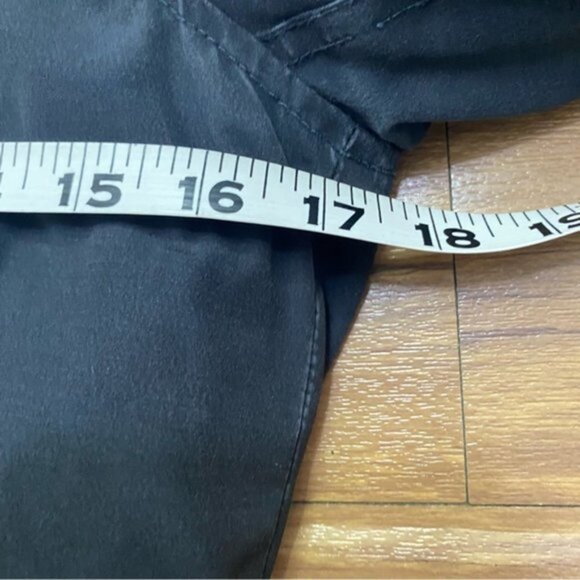 Aritzia TNA The Bancroft Black Down Filled‎ Slim Fit Parka Women's Size XS - Picture 7 of 16